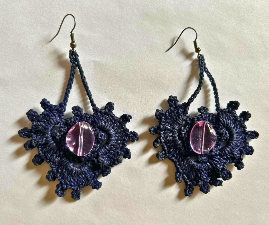 Boucles d'oreilles créoles Mauve Cauri